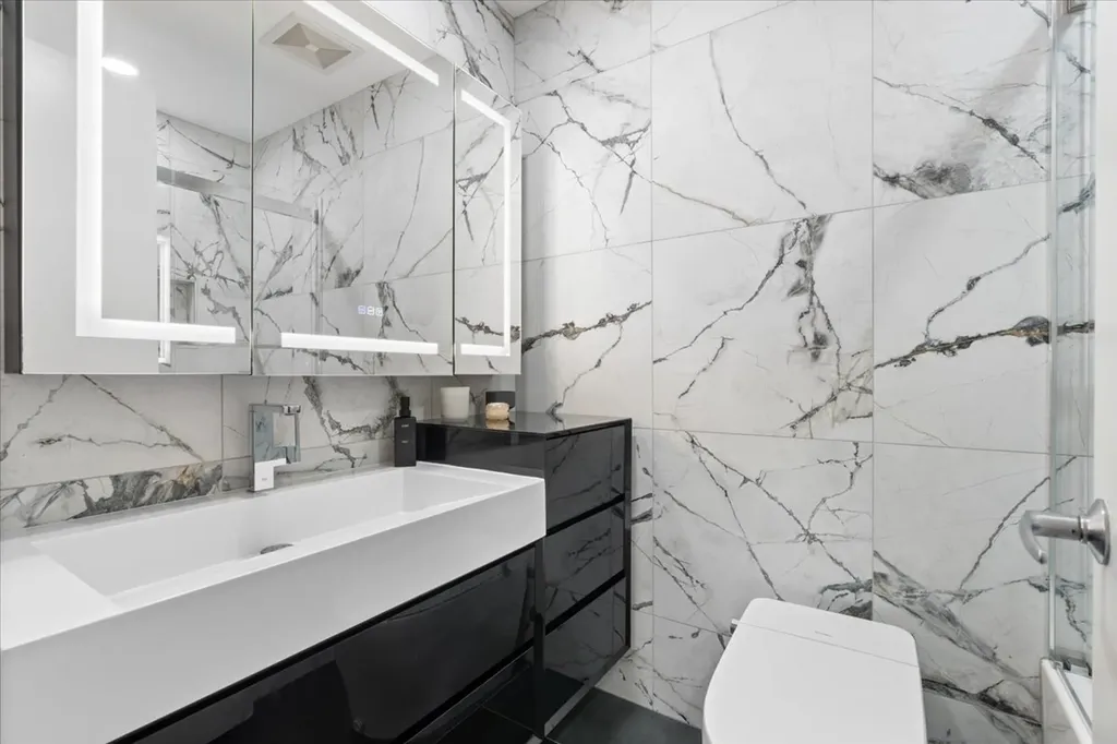 447 North Mcclurg Court Chicago IL 60611