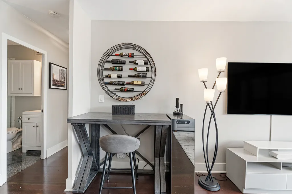 1550 North Lake Shore Drive Chicago IL 60610