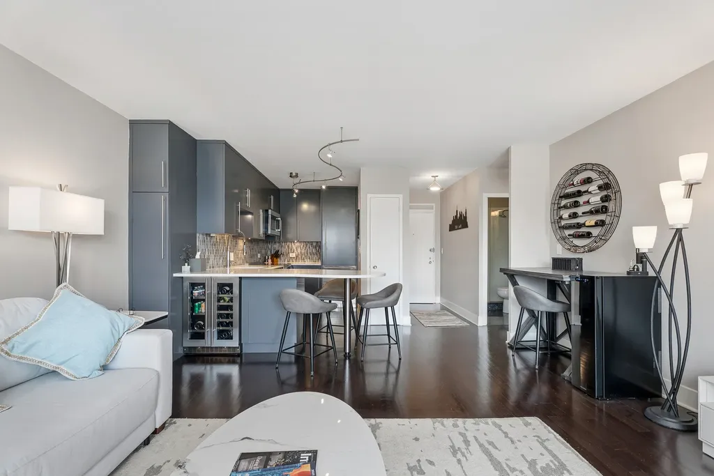 1550 North Lake Shore Drive Chicago IL 60610