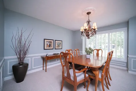 5421 Regents Park Road Rockford IL 61107