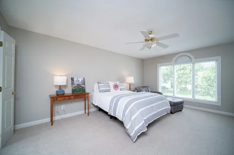 5421 Regents Park Road Rockford IL 61107