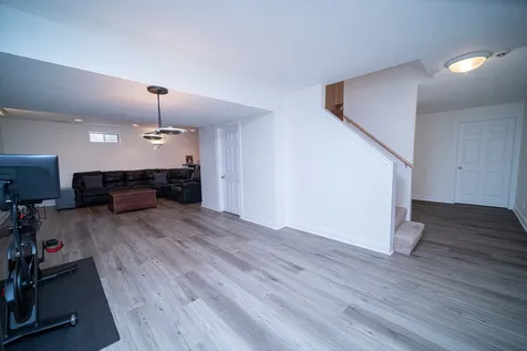 5421 Regents Park Road Rockford IL 61107
