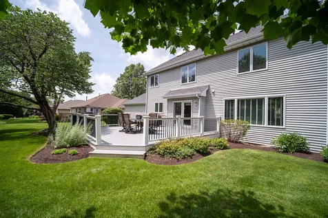 5421 Regents Park Road Rockford IL 61107