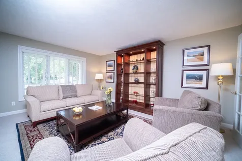 5421 Regents Park Road Rockford IL 61107