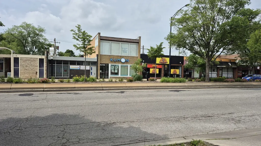 6316 North Lincoln Avenue Chicago IL 60659