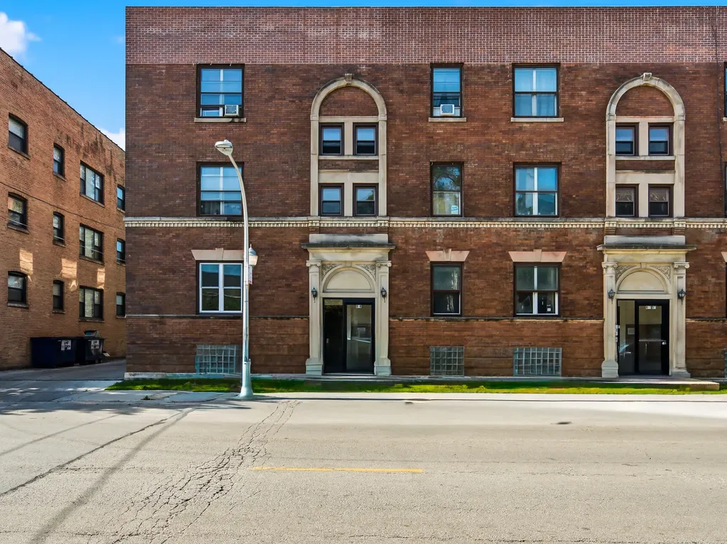 959 East 61st Street Chicago IL 60637