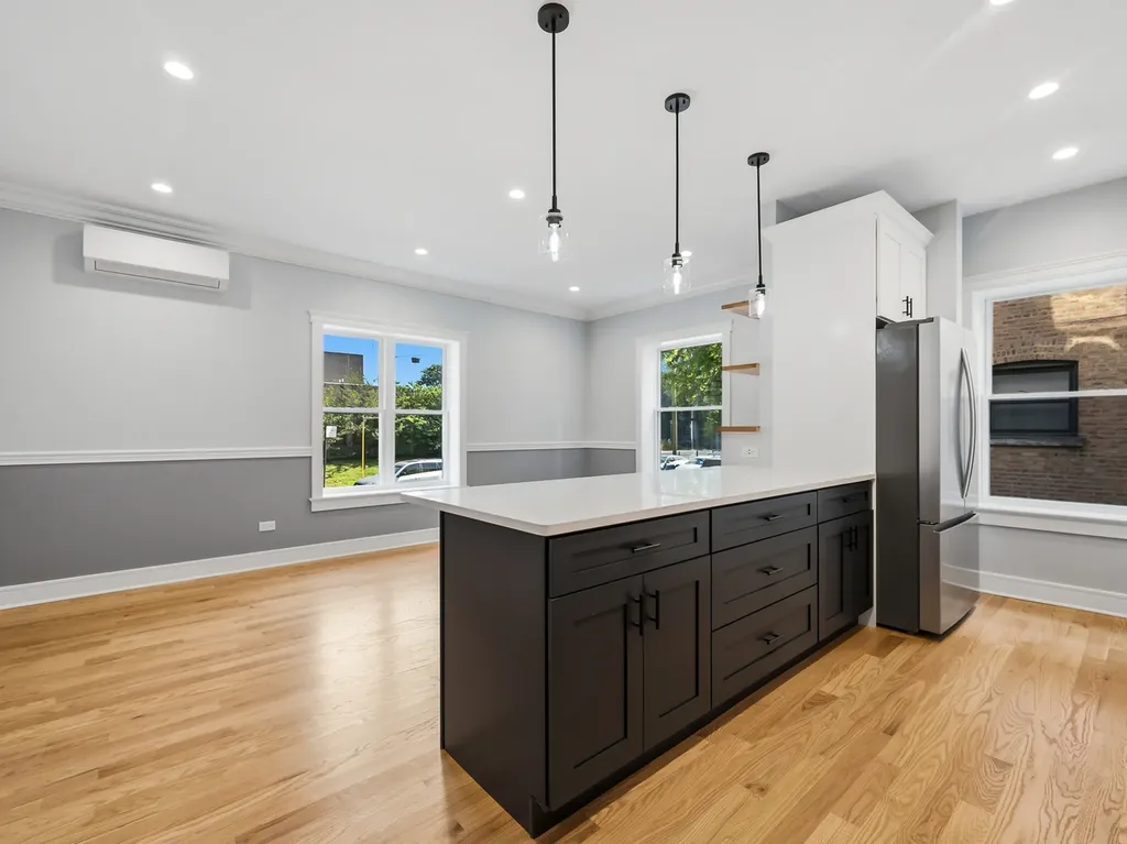 959 East 61st Street Chicago IL 60637