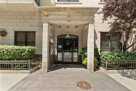 520 North Halsted Street Chicago IL 60642