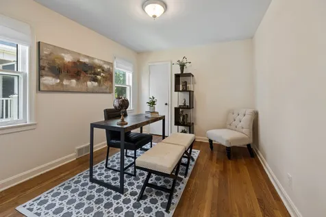 5810 North East Circle Avenue Chicago IL 60631