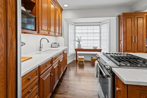 1339 Forest Avenue River Forest IL 60305