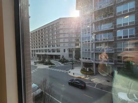 853 North Larrabee Street Chicago IL 60610