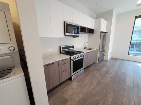 853 North Larrabee Street Chicago IL 60610
