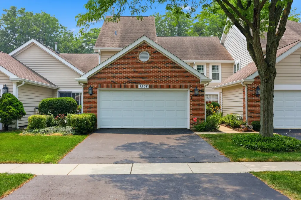 1537 Stevens Drive Schaumburg IL 60173