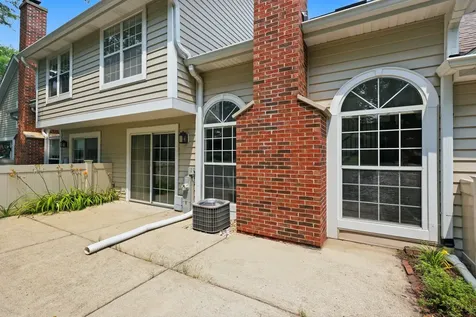 1537 Stevens Drive Schaumburg IL 60173