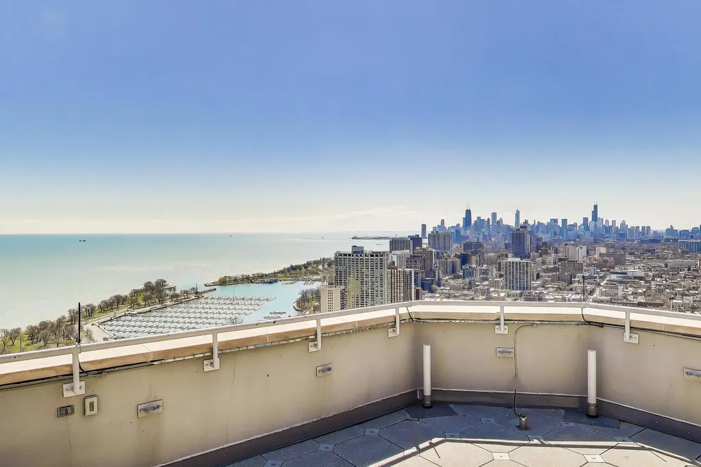 3660 North Lake Shore Drive Chicago IL 60613