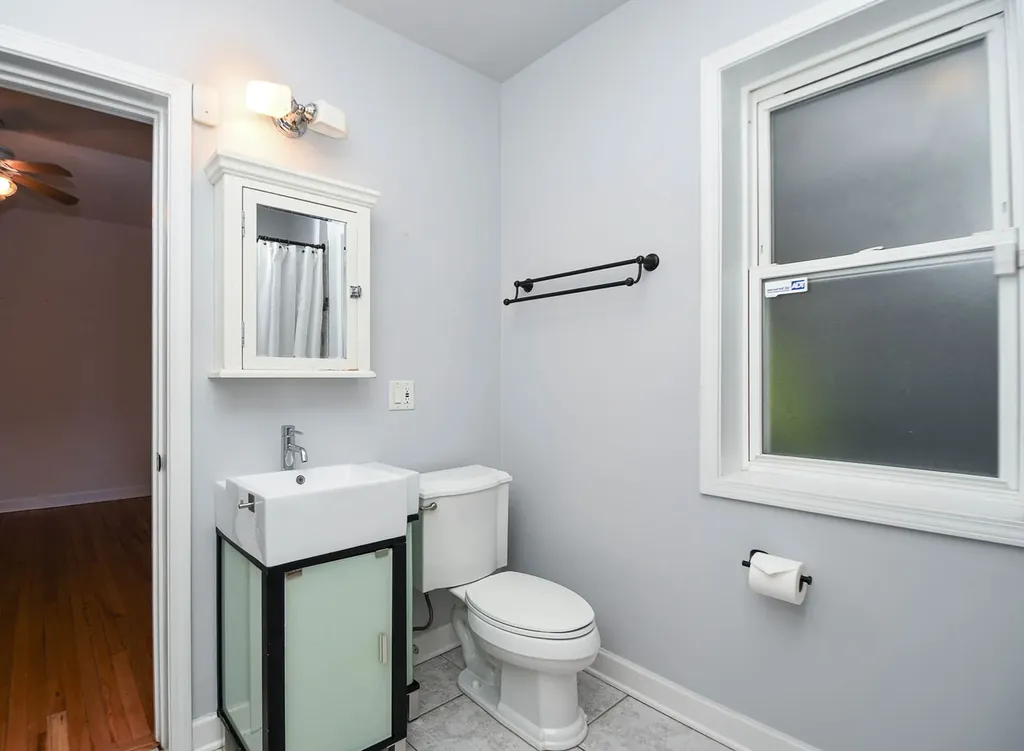 6445 North Greenview Avenue Chicago IL 60626