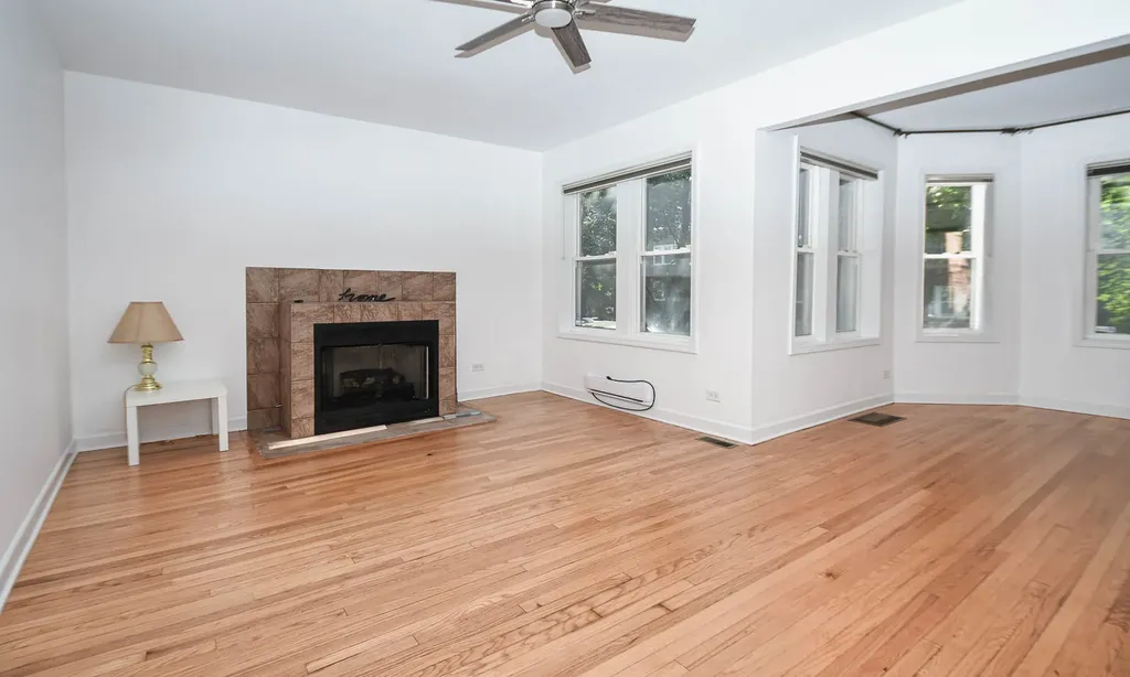 6445 North Greenview Avenue Chicago IL 60626