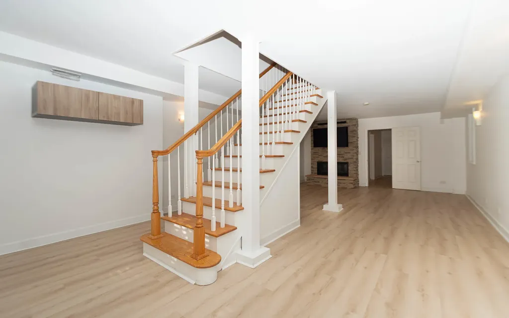 6445 North Greenview Avenue Chicago IL 60626