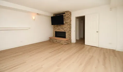6445 North Greenview Avenue Chicago IL 60626