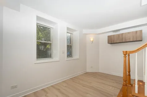 6445 North Greenview Avenue Chicago IL 60626