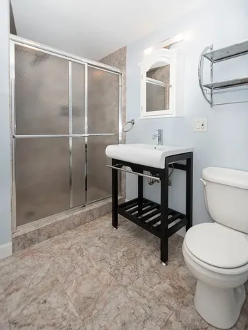 6445 North Greenview Avenue Chicago IL 60626