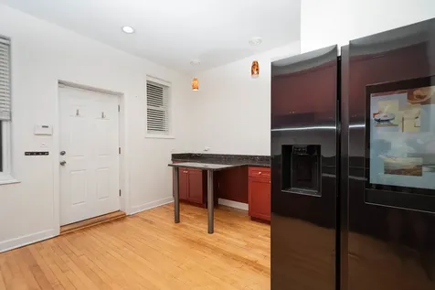 6445 North Greenview Avenue Chicago IL 60626