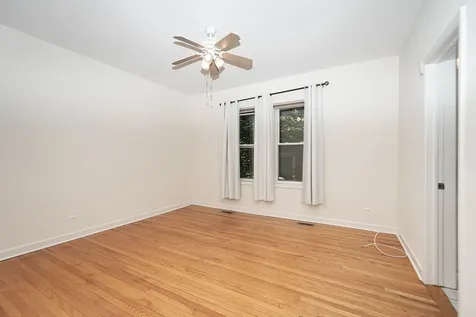 6445 North Greenview Avenue Chicago IL 60626