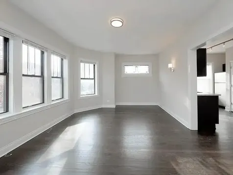 3700 North Bosworth Avenue Chicago IL 60613