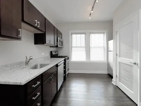 3700 North Bosworth Avenue Chicago IL 60613
