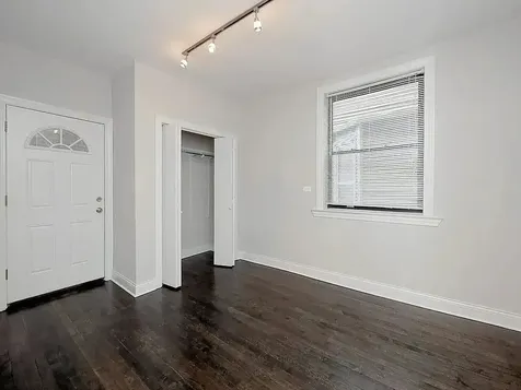 3700 North Bosworth Avenue Chicago IL 60613
