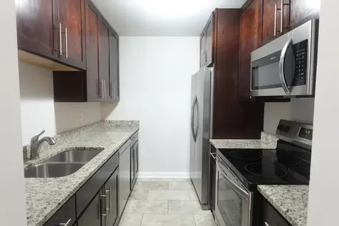 566 Somerset Lane Crystal Lake IL 60014