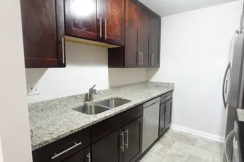 566 Somerset Lane Crystal Lake IL 60014