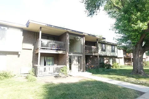 566 Somerset Lane Crystal Lake IL 60014