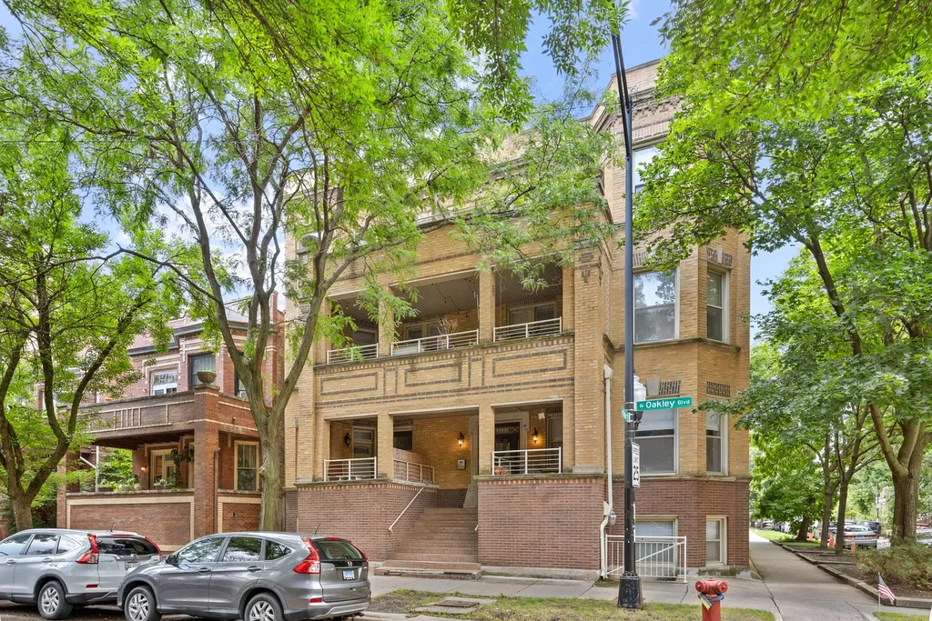 924 North Oakley Boulevard Chicago IL 60622