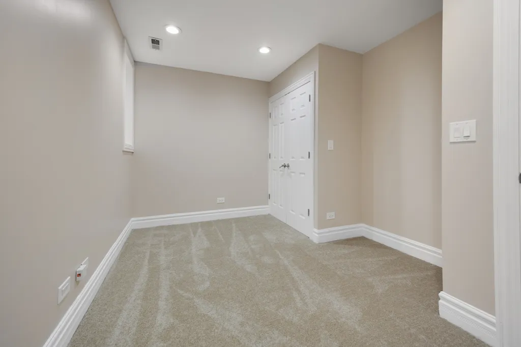 924 North Oakley Boulevard Chicago IL 60622