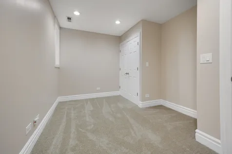 924 North Oakley Boulevard Chicago IL 60622