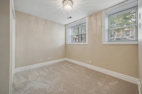 924 North Oakley Boulevard Chicago IL 60622