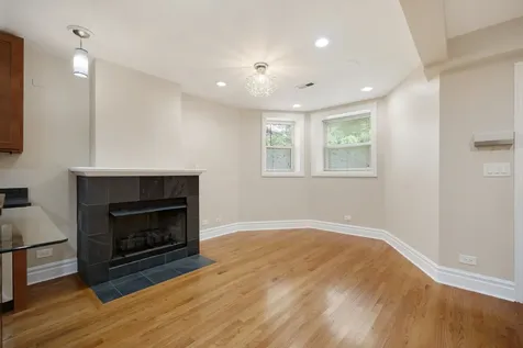 924 North Oakley Boulevard Chicago IL 60622