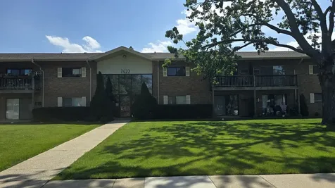 7422 Brookdale Drive Darien IL 60561