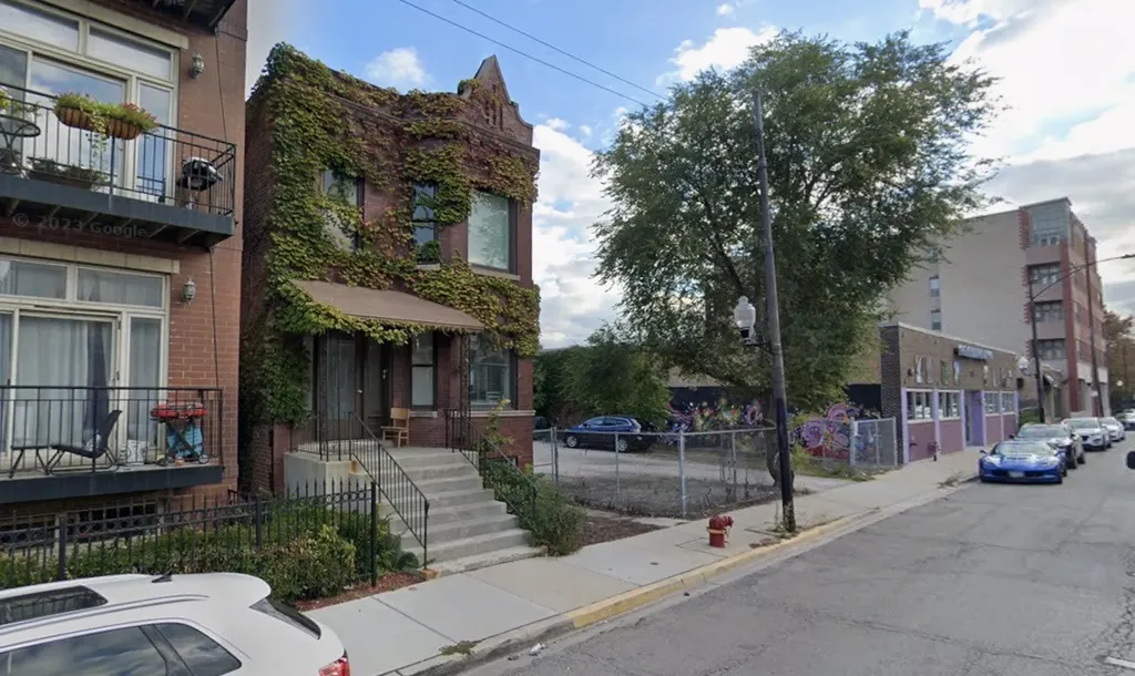 2732 West Belmont Avenue Chicago IL 60618