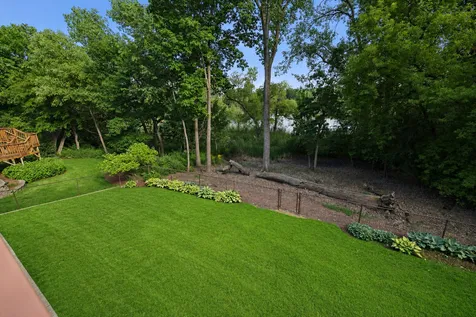 207 Lions Court Lake Zurich IL 60047