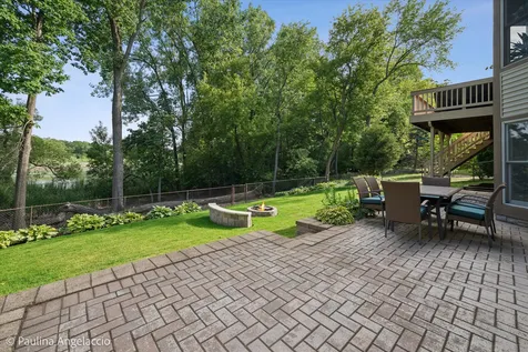 207 Lions Court Lake Zurich IL 60047