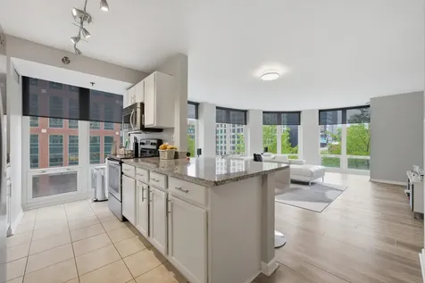 345 North La Salle Drive Chicago IL 60654