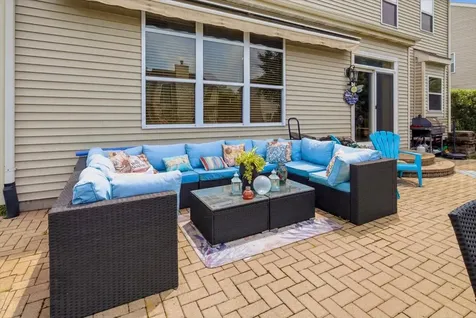 387 South Palmer Drive Bolingbrook IL 60490