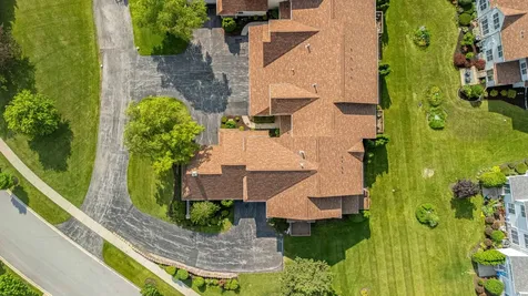 21332 Windy Hill Drive Frankfort IL 60423