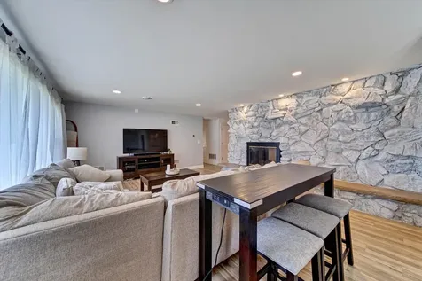 116 East Brittany Drive Arlington Heights IL 60004