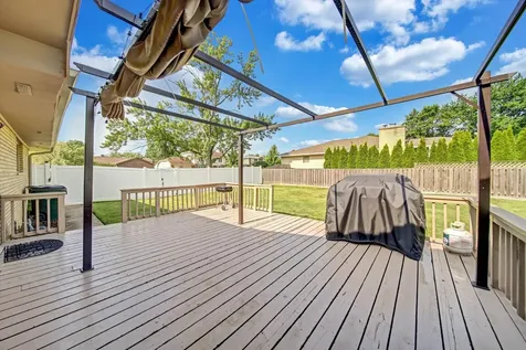 116 East Brittany Drive Arlington Heights IL 60004