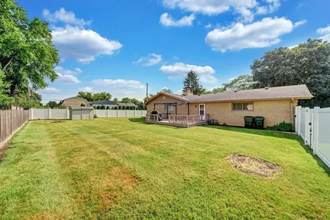 116 East Brittany Drive Arlington Heights IL 60004