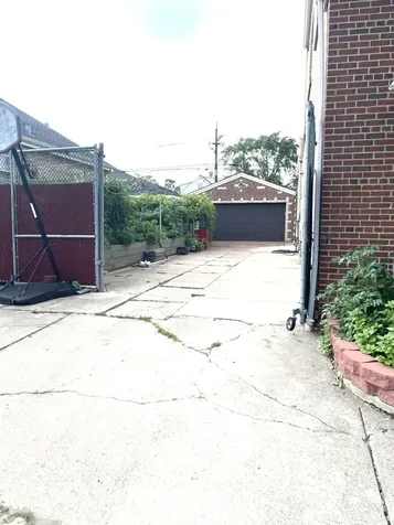 6952 West Summerdale Avenue Chicago IL 60656