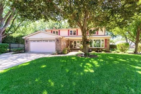 1119 West White Oak Street Arlington Heights IL 60005